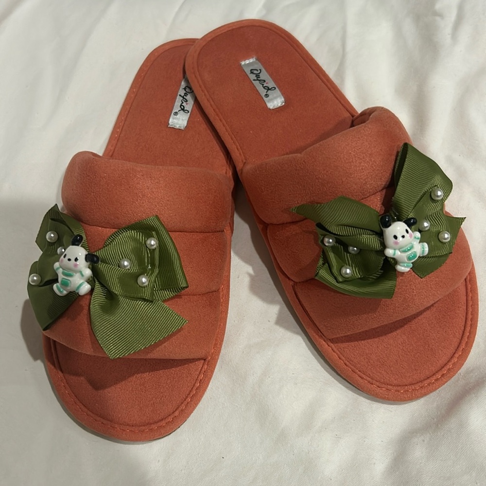 Pochacco slippers size 9